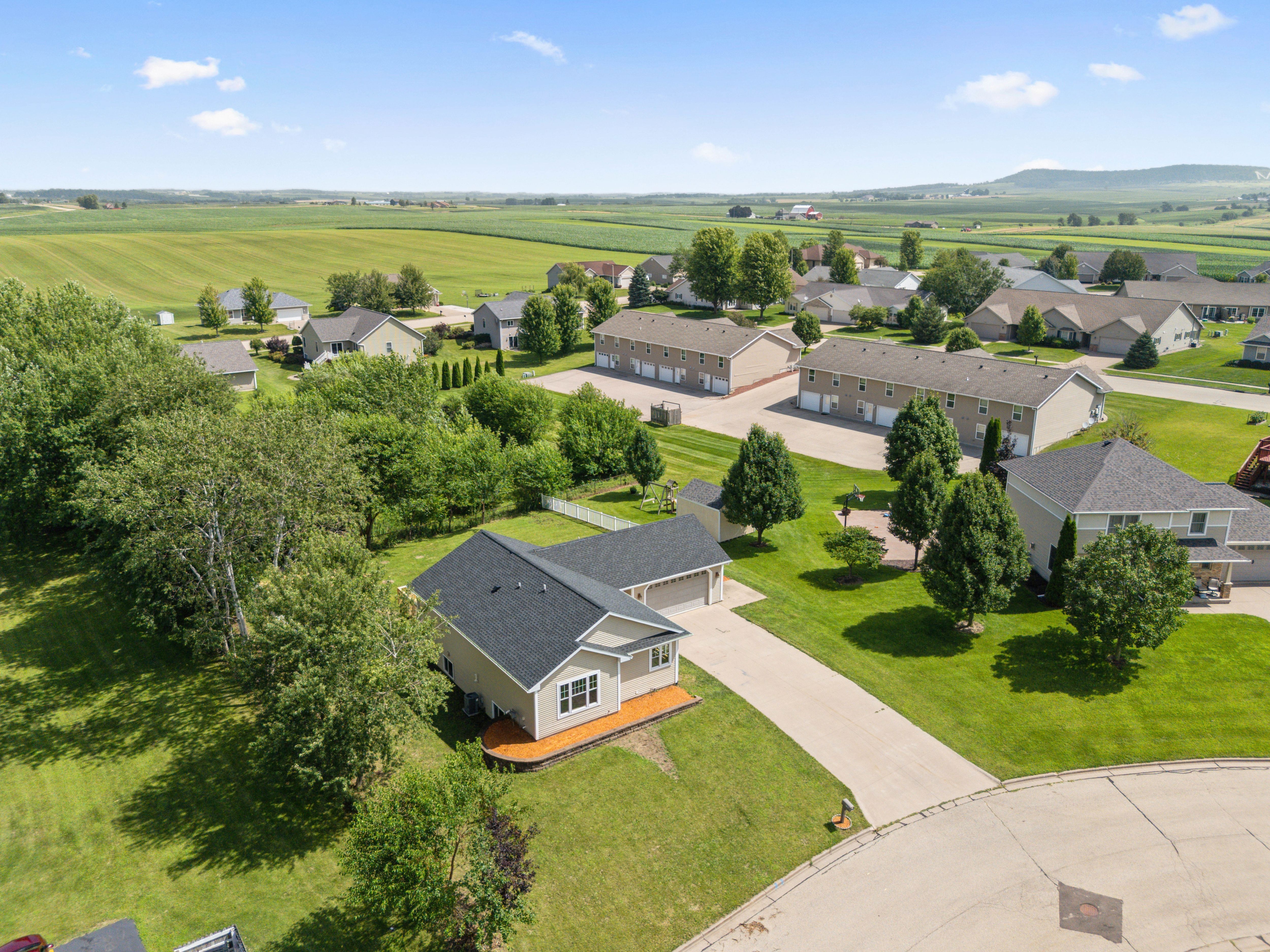Listing Photo: 50-503 780 Country Club Ct Drone